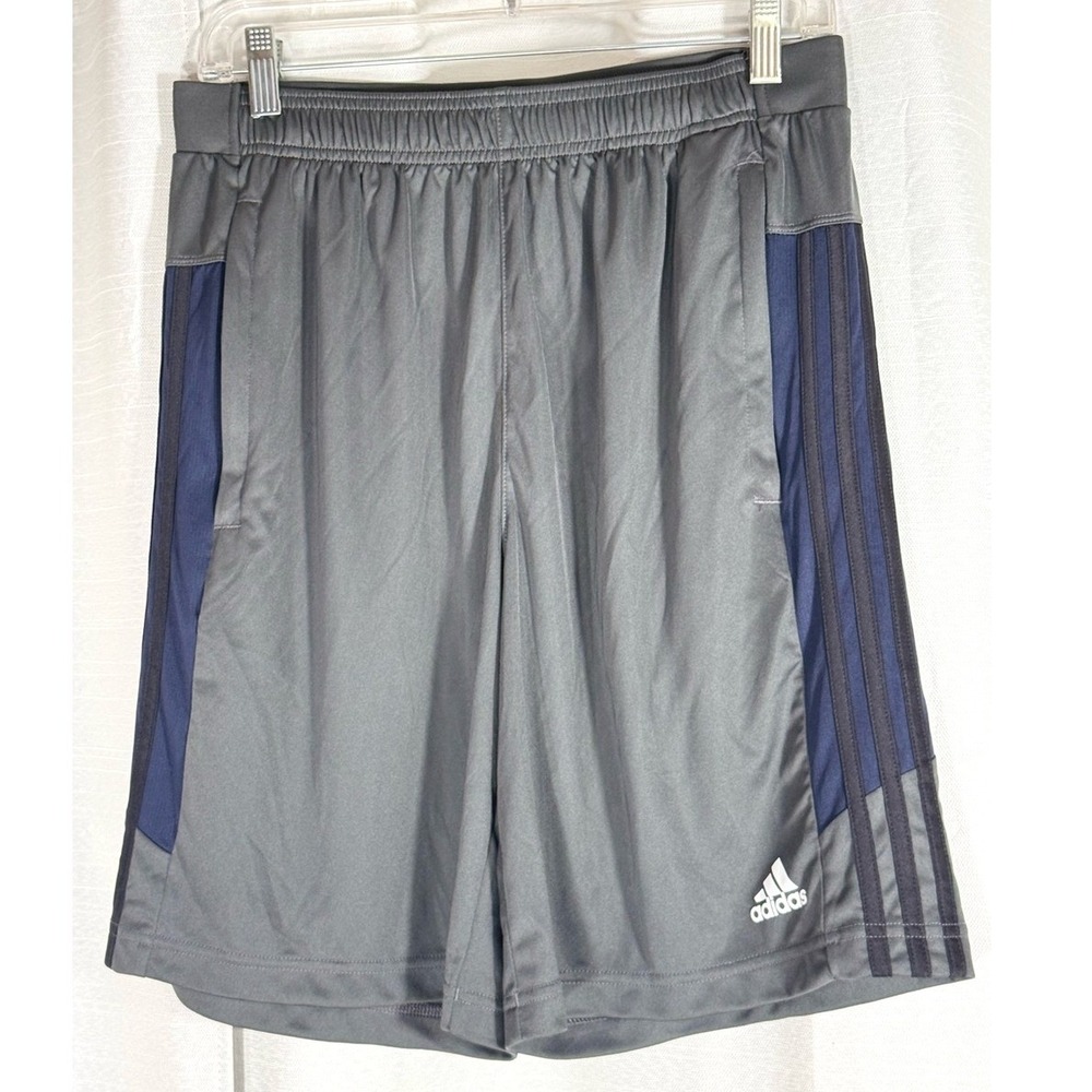 Adidas Men's Gray Aeroready Medium NEW Shorts with Navy Panels 9" inseam
